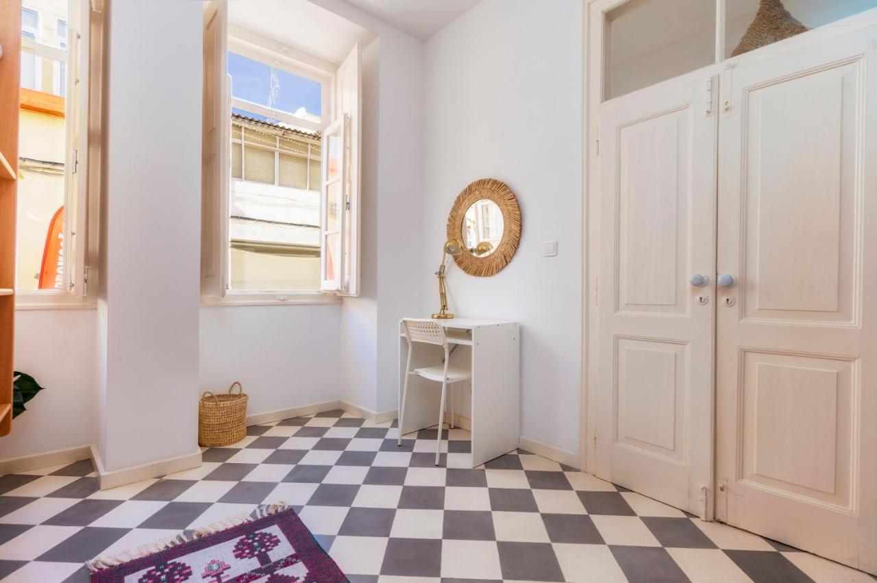 Female Hostel Фару Екстер'єр фото